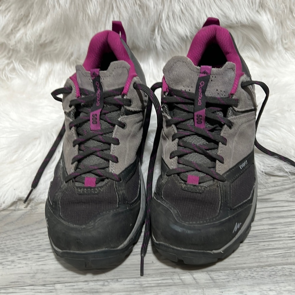 Quechua  500 women  Hiking shoes size 9